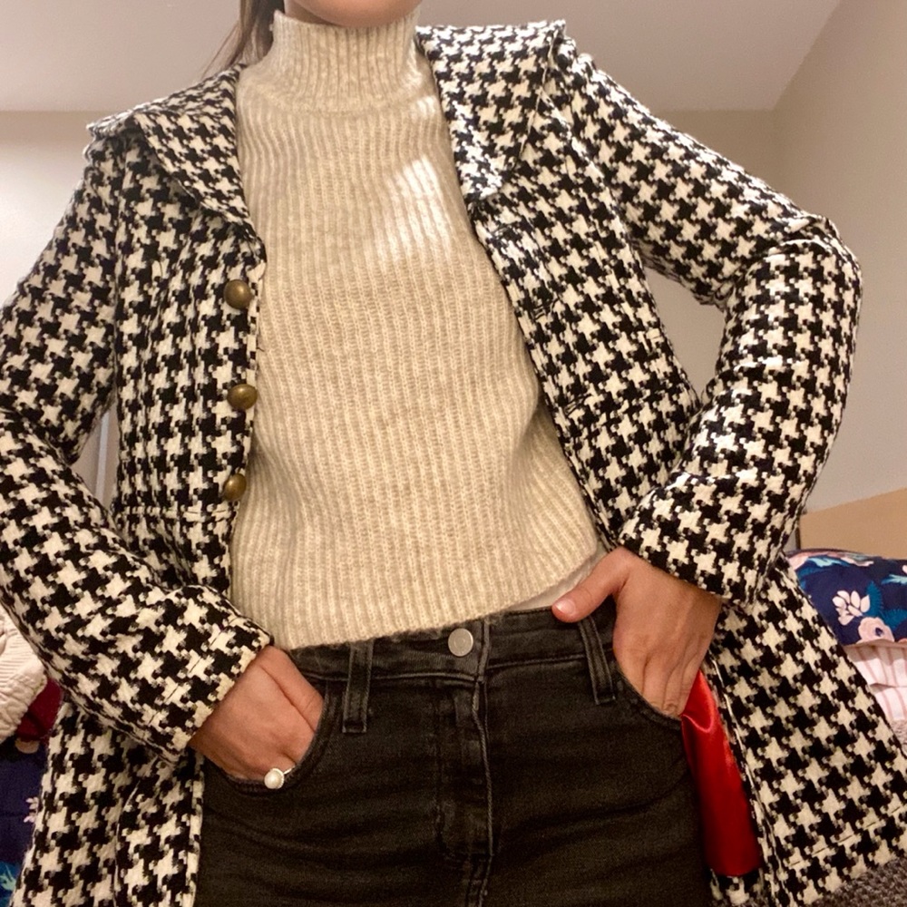 Coat - Picture 3 of 5